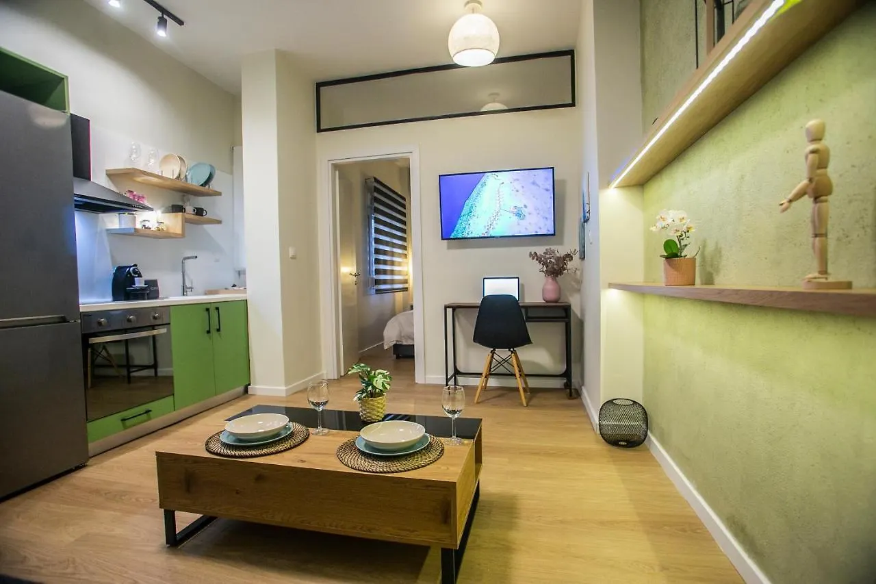 Super Fresh Central 1 Bedroom Lux Apartment Thessaloniki